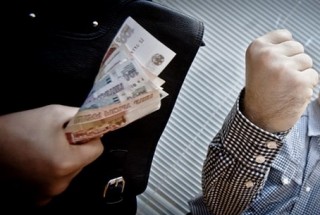 100 тысяч рублей отсудили саранские рабочие у частной фирмы за долги по зарплатам