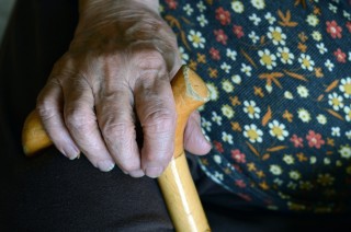 Томск: помогли 80-летней пенсионерке добиться приема у ревматолога