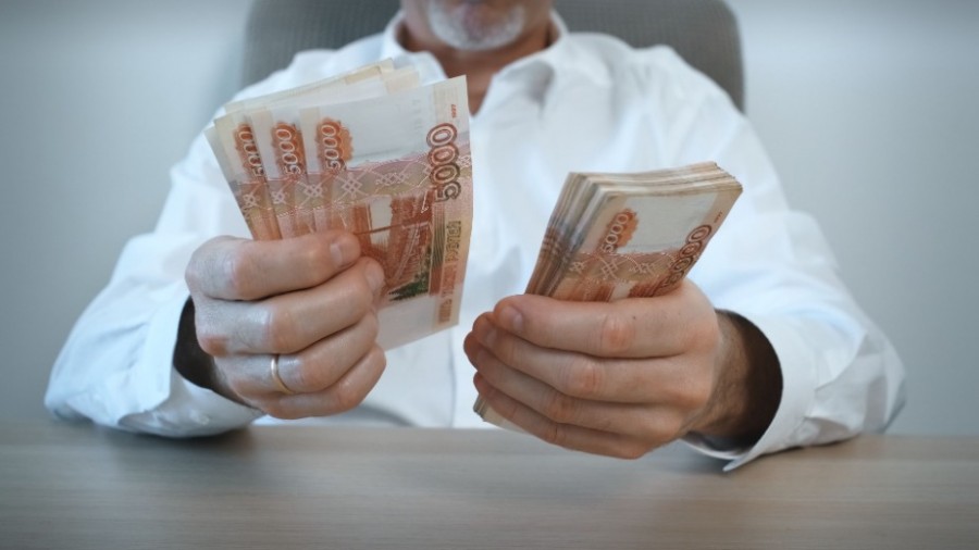 Открытие вклада в Газпромбанке чуть не обернулось потерей 700 000 рублей для пенсионера из Ижевска