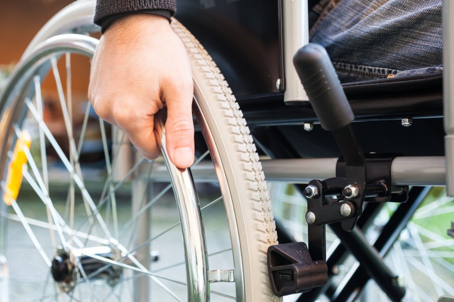 Инвалид из Белгорода полгода ждал от государства бесплатную коляску