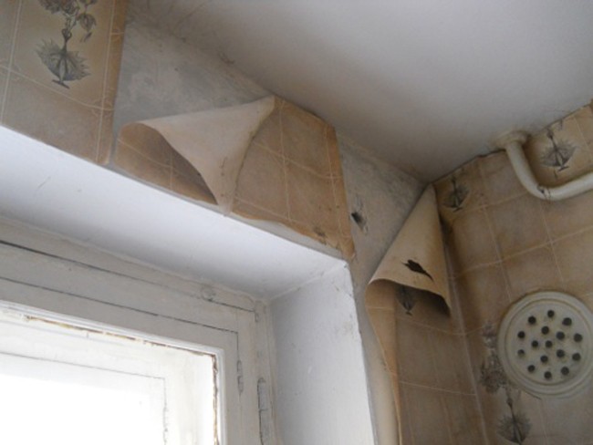 Помогли жителю Кемерова заставить коммунальщиков починить фасад дома