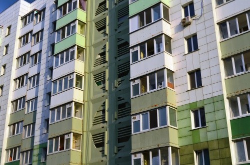 Благодаря Центру белгородская УК вернет жильцам  302 тысячи рублей