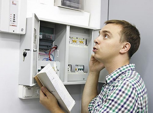 Мироновский центр обязал «Омскую энергосбытовую компанию» выполнить перерасчет по ОДН