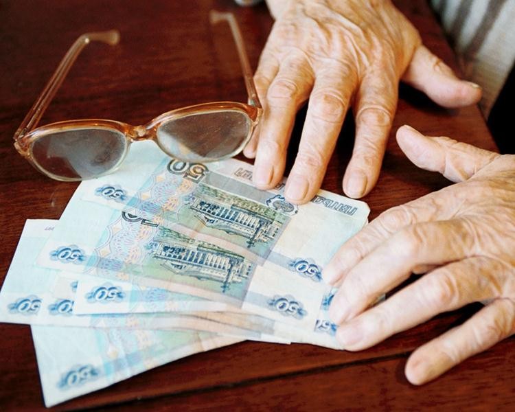Помогли жительнице Камчатки прекратить незаконные списания с пенсионного счета