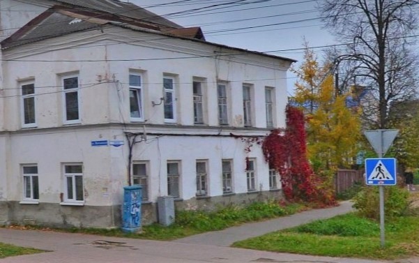 Ждала шесть лет. Жительница аварийного дома в Ярославской области заставила власти выплатить 1 млн рублей