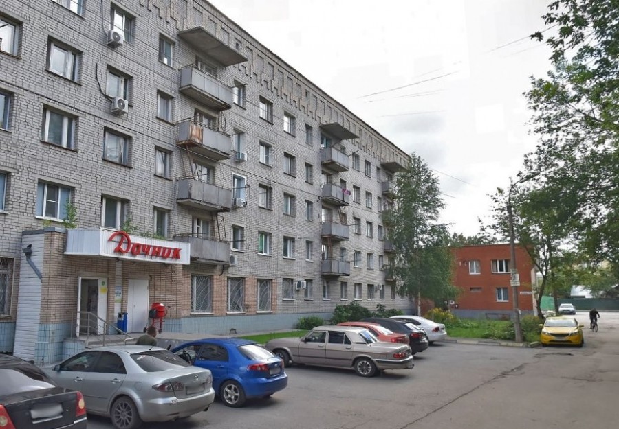 Рязанские правозащитники добились ремонта в обшарпанной пятиэтажке с разбитыми окнами